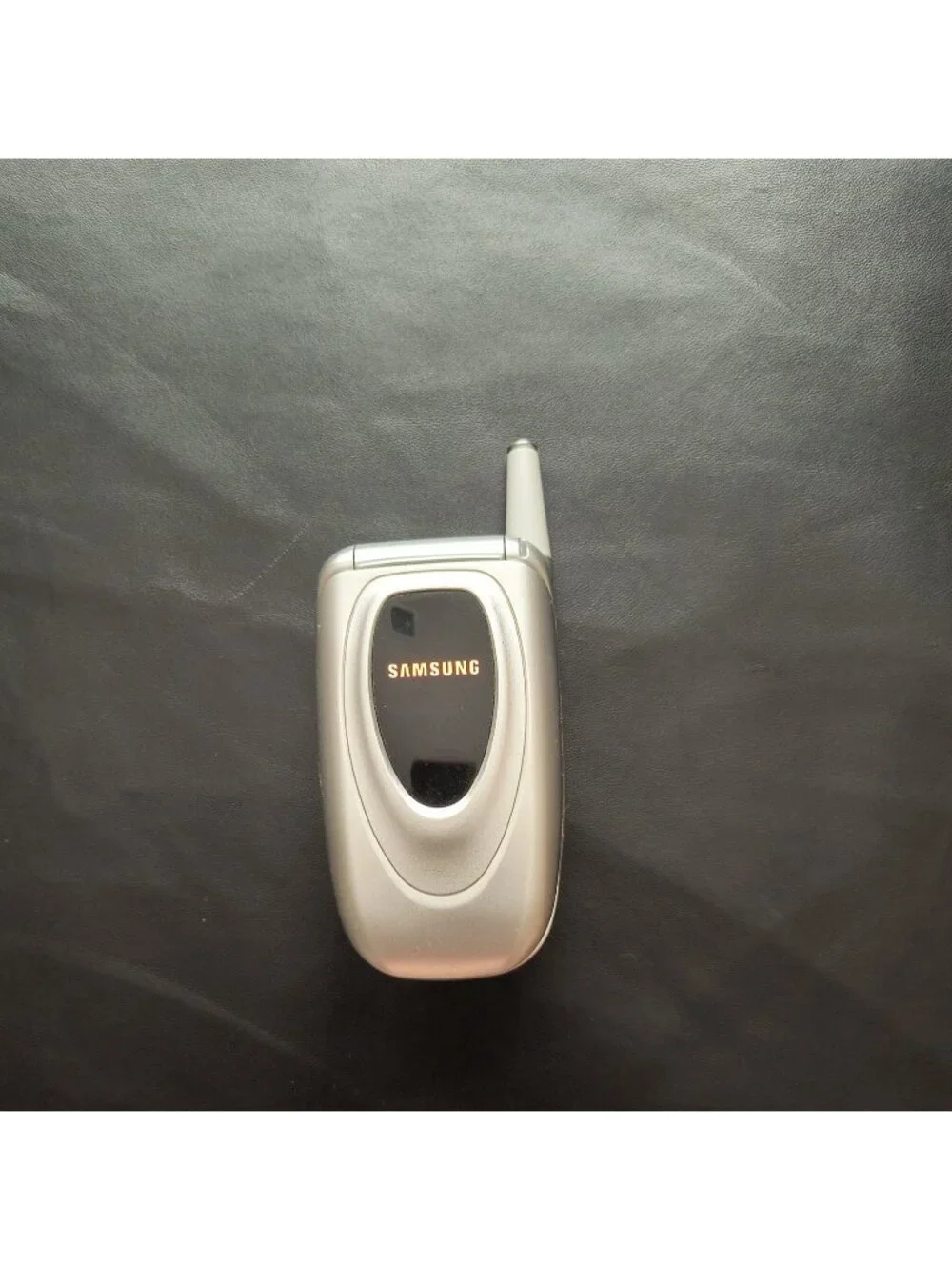 (For Collection) Samsung SGH-ZV10 Flip GSM 2G Silver 1MB 0.1MP Camera